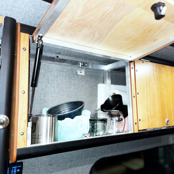 Overhead Cabinet : 39"W
