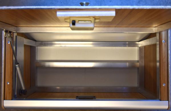 Overhead Cabinet : 23"W